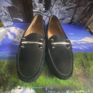 Black women’s flat shoes with silver buckle. Size 6.5B. Very lightly used.